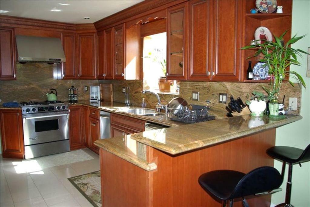 Luxury 5 Bedroom Home Near Sfo San Bruno Zewnętrze zdjęcie